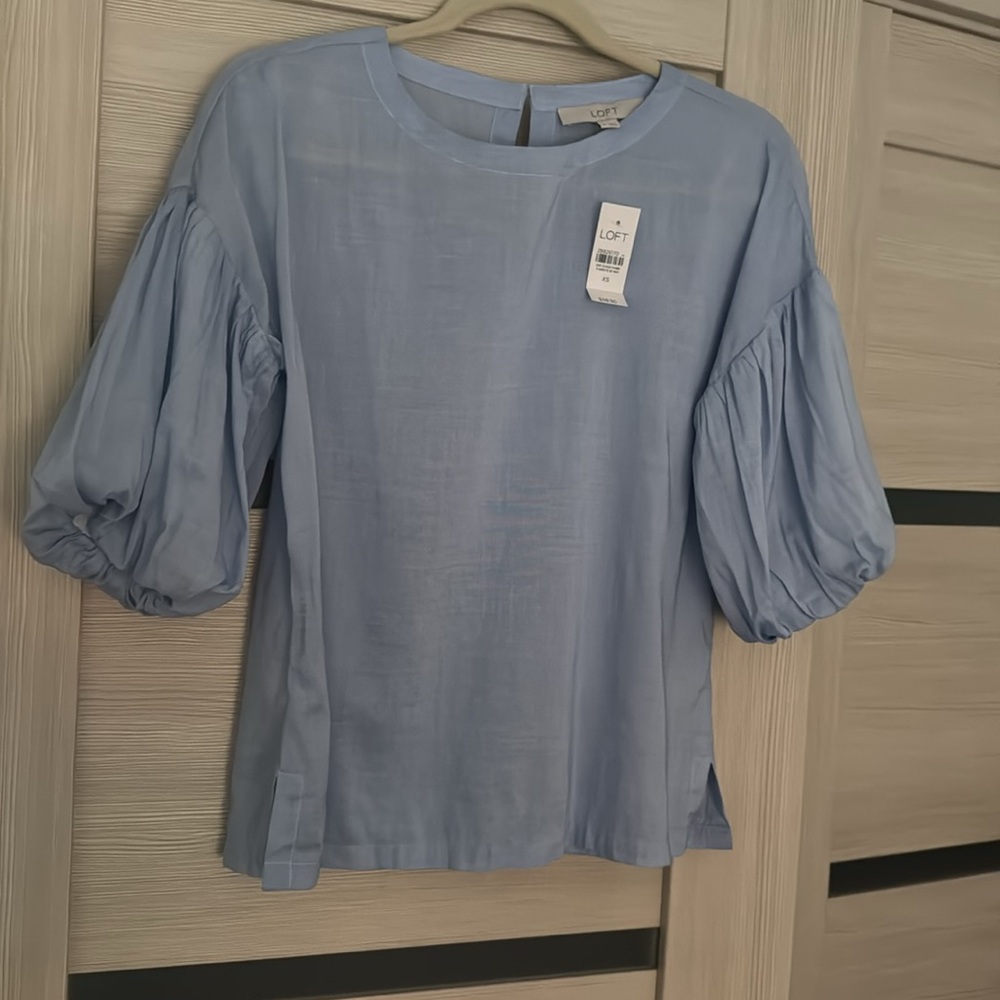 Nwt  loft balloon sleeve blouse